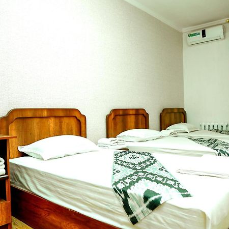 Hotel Mir Адрес Abu Ali Ibn Sino 4A Buchara Exteriör bild